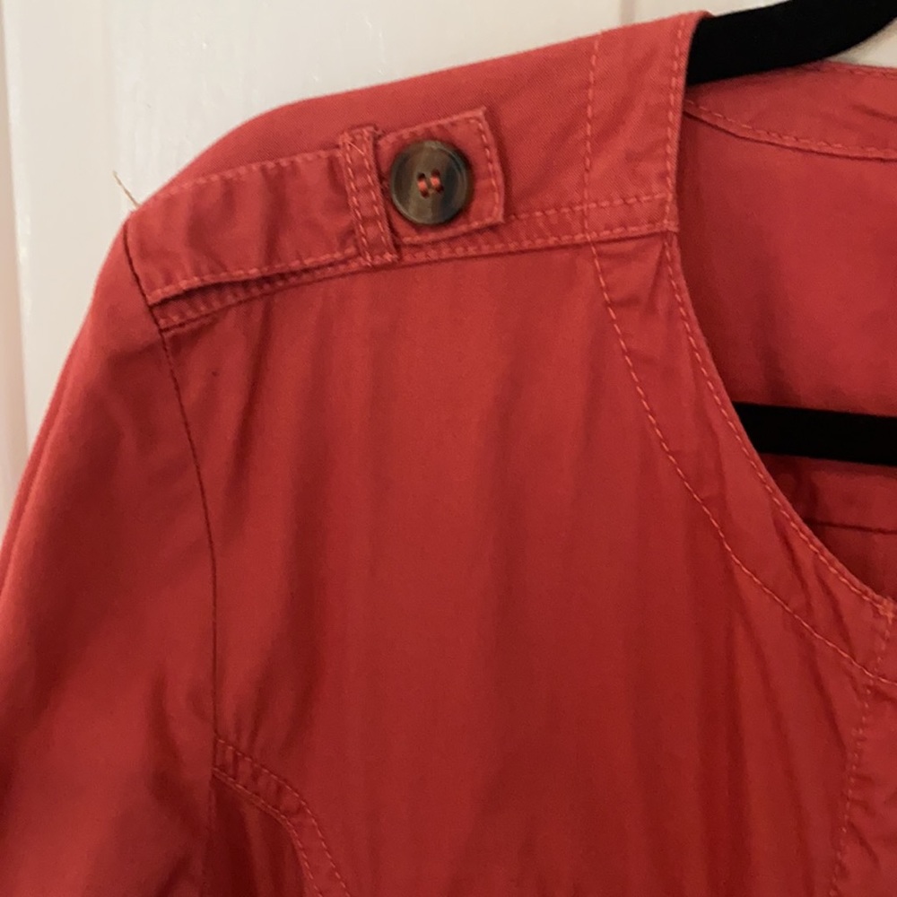 Zip up jacket. - Picture 3 of 9